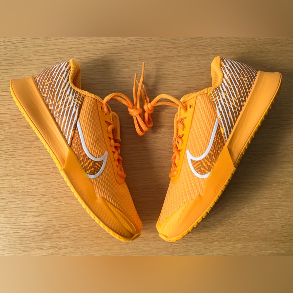 Nike Court Air Zoom Vapor Pro 2 Hard Tennis Shoes Women's 8.5 Sundial DR6192-700